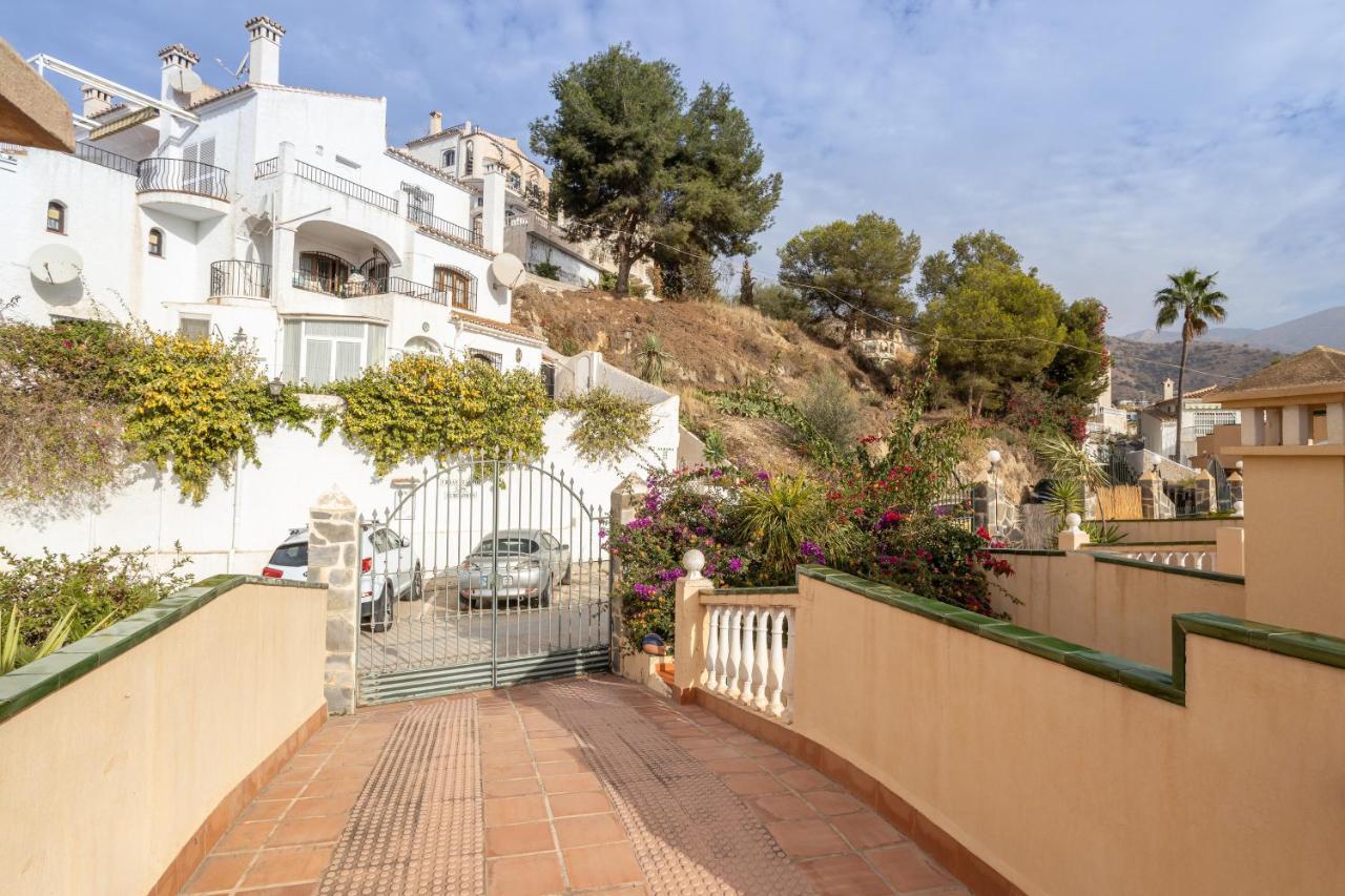 Las Flores 5 - Large Townhouse Nerja Exterior photo